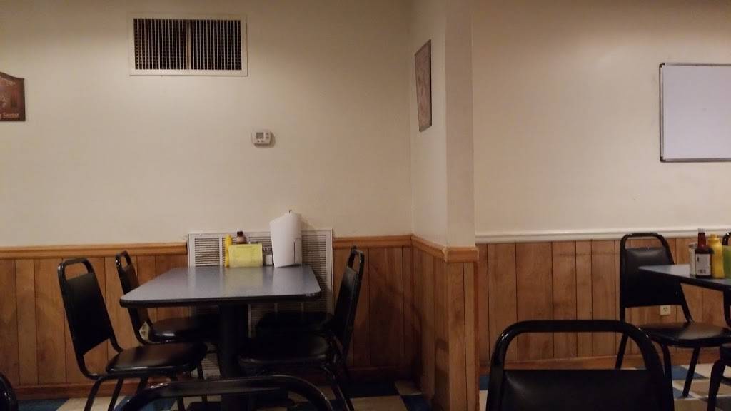 K & N Root Beer Drive In | restaurant | 108 S 9th St, Mayfield, KY 42066, USA | 2702473209 OR +1 270-247-3209