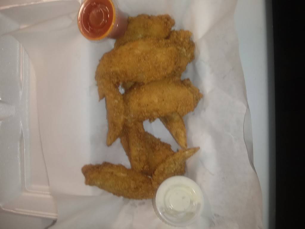 Wings N Thangs | restaurant | 210 N Alamo St, Hearne, TX 77859, USA | 9793074174 OR +1 979-307-4174