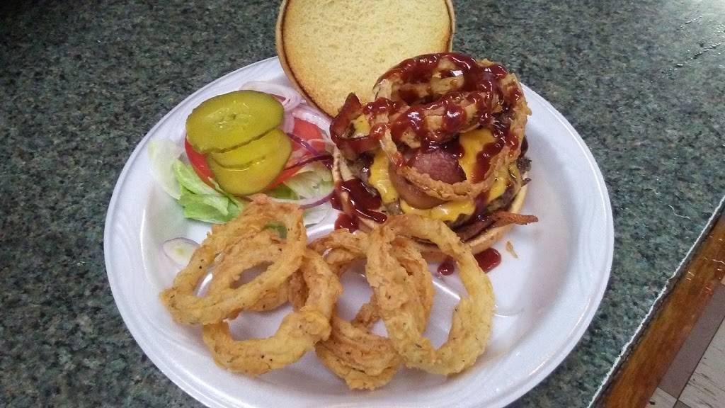 Crossroads Market &Grill, Inc. | restaurant | 5463 State Road 6 West, Jasper, FL 32052, USA | 3869381111 OR +1 386-938-1111