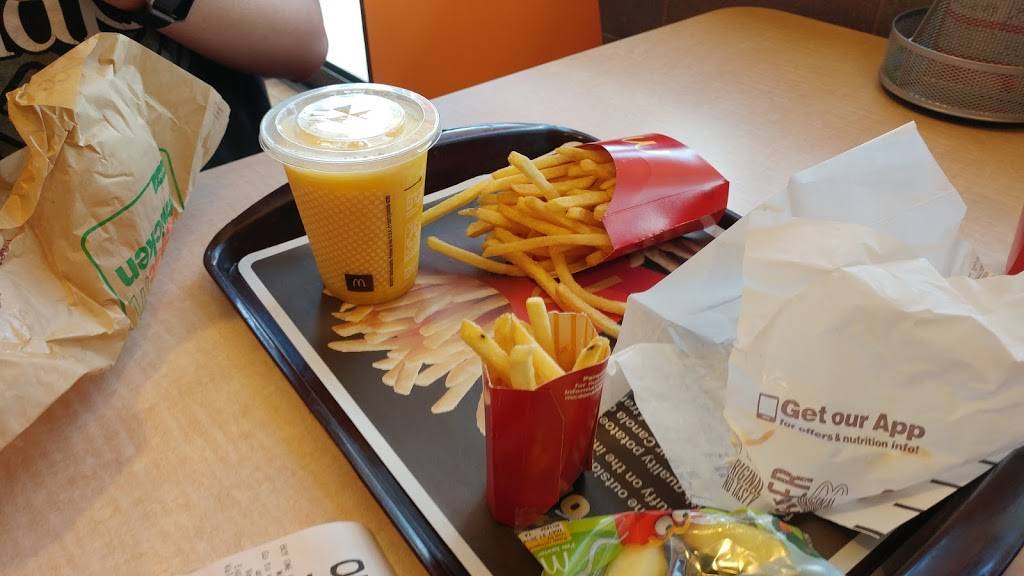McDonalds | cafe | 2605 W Pike, Zanesville, OH 43701, USA | 7404532577 OR +1 740-453-2577