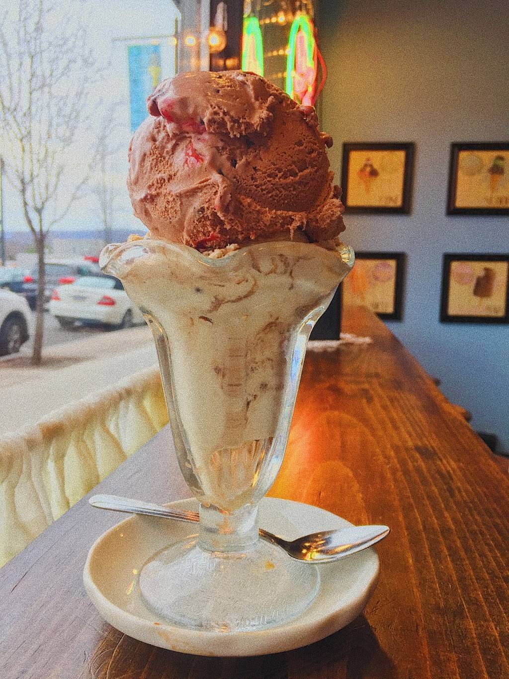 Sweet Ride Ice Cream | restaurant | 542 Penn Ave, West Reading, PA 19611, USA | 4849877338 OR +1 484-987-7338