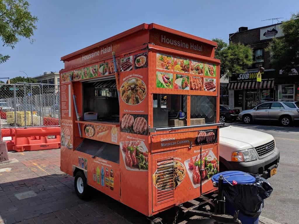 Houssine Halal Food Cart | restaurant | 22-14 31st St, Astoria, NY 11105, USA