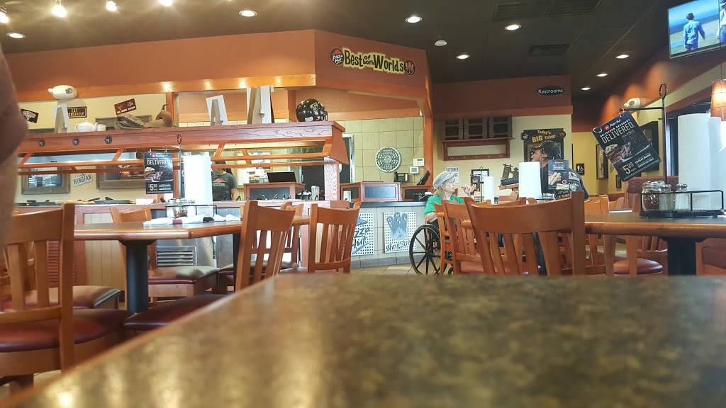 Pizza Hut | meal takeaway | 2320 W Washington St, Stephenville, TX 76401, USA | 2549683941 OR +1 254-968-3941