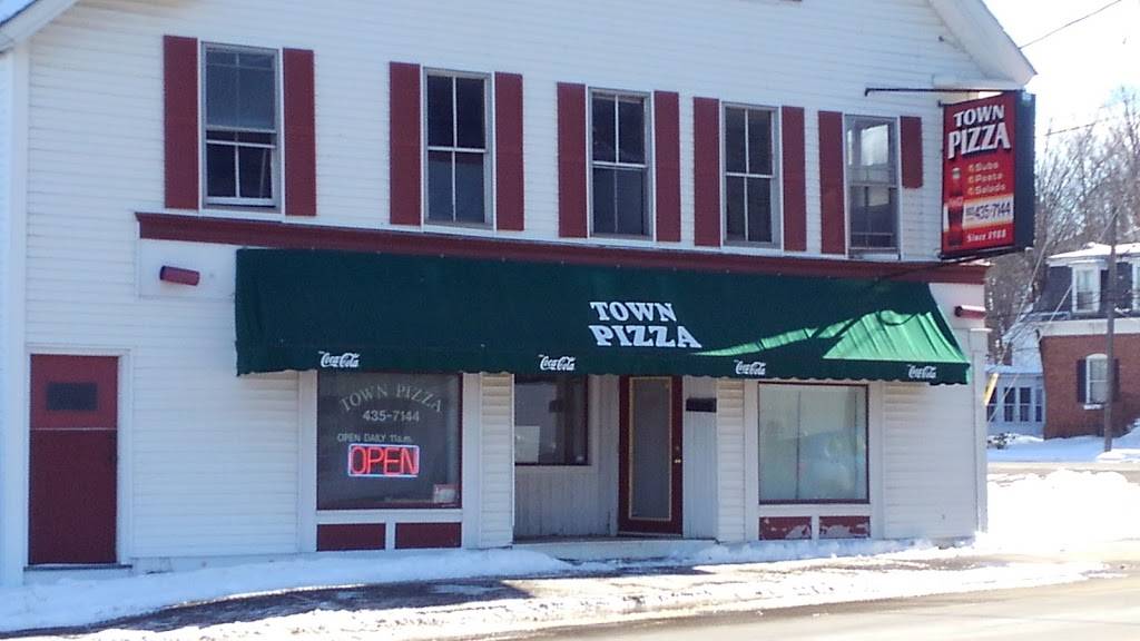 Town Pizza 27 Carroll St, Pittsfield, NH 03263, USA