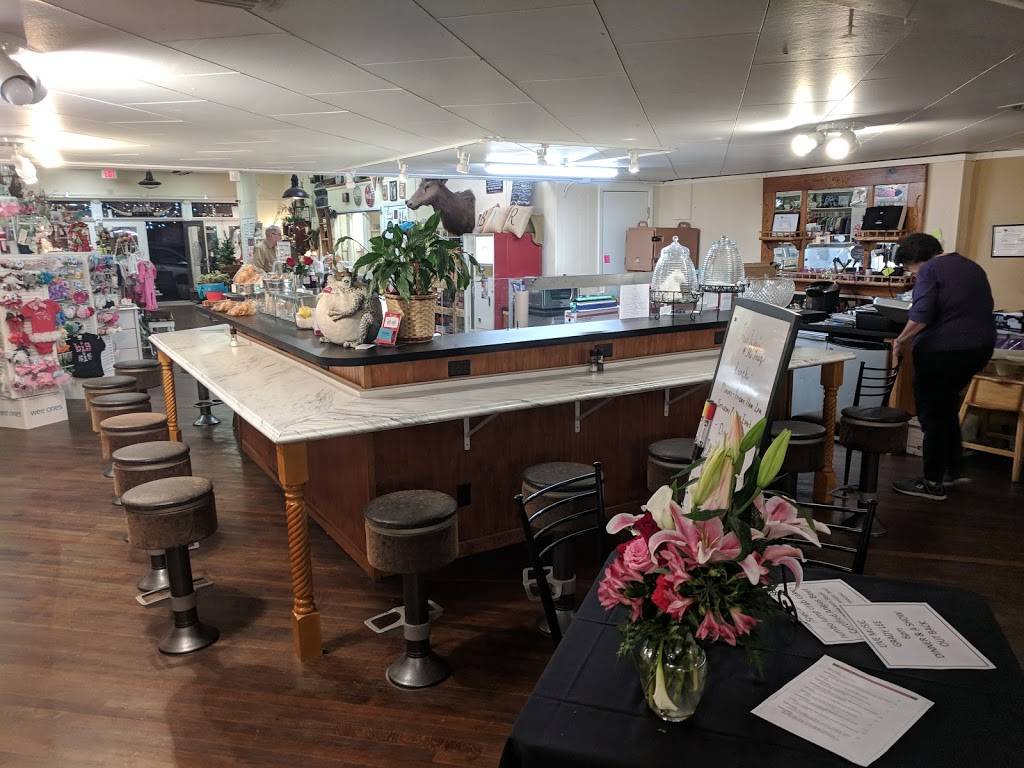 Blissmoor Company Store | restaurant | 208 N Washington Ave, Marshall, TX 75670, USA | 9034724550 OR +1 903-472-4550