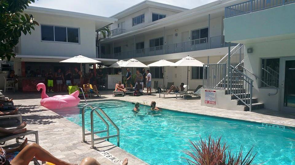 Royal Palms Pool Bar | restaurant | 717 Breakers Ave, Fort Lauderdale, FL 33304, USA | 9543022922 OR +1 954-302-2922
