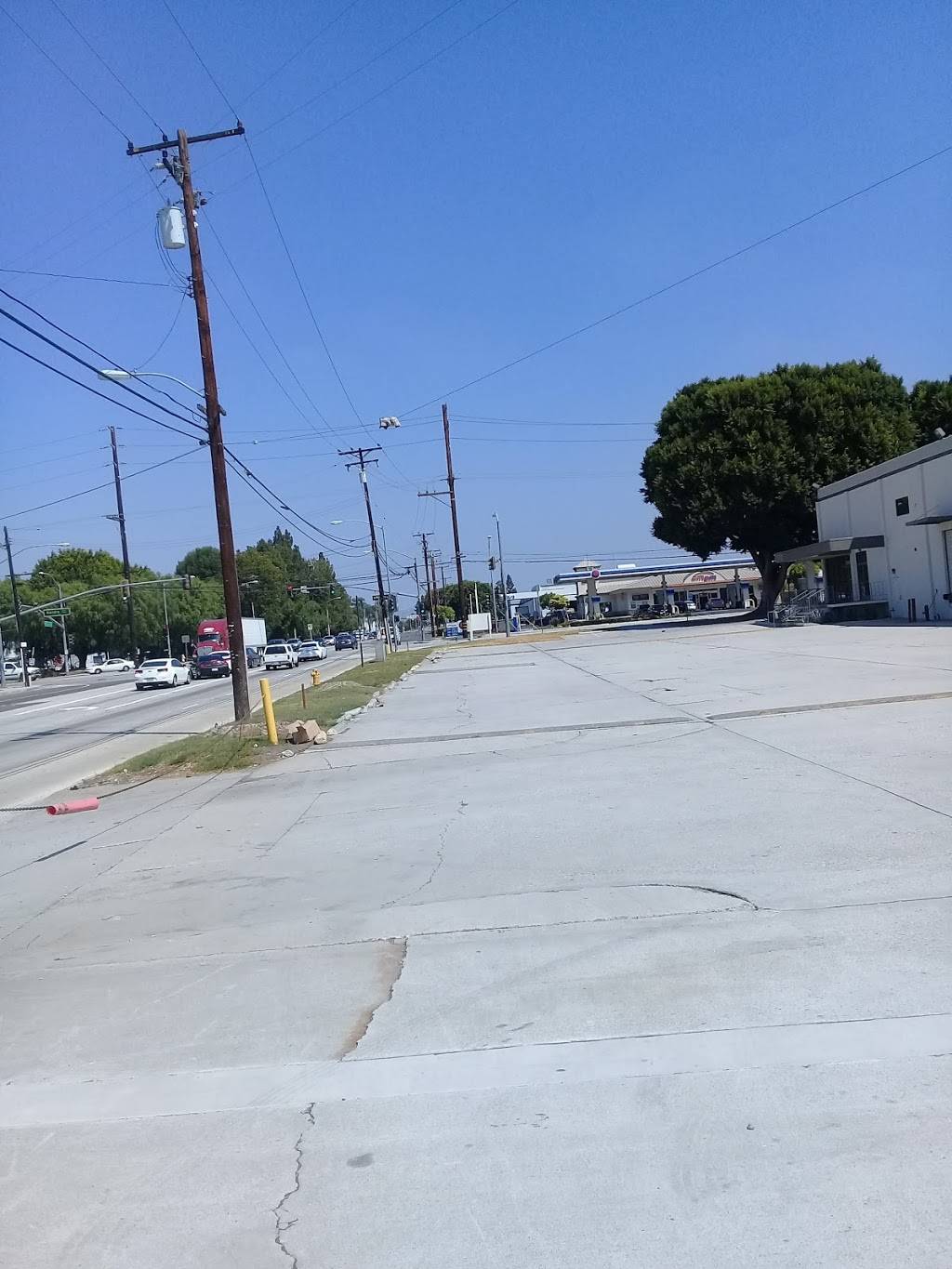 Starbucks | cafe | 15905 Valley View Ave, Santa Fe Springs, CA 90670, USA | 5624836051 OR +1 562-483-6051