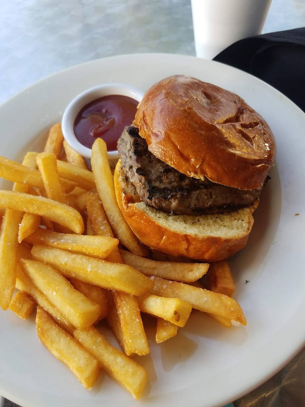 Montrose Town Kitchen & Grill | restaurant | 2276 Honolulu Ave, Montrose, CA 91020, USA | 8182481881 OR +1 818-248-1881