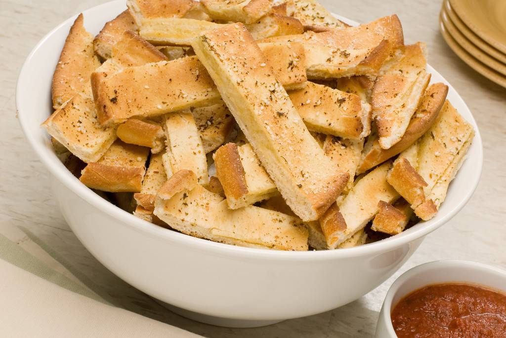 Rascal House - University Heights, OH | meal delivery | 2255 Warrensville Center Rd, University Heights, OH 44118, USA | 2163973333 OR +1 216-397-3333