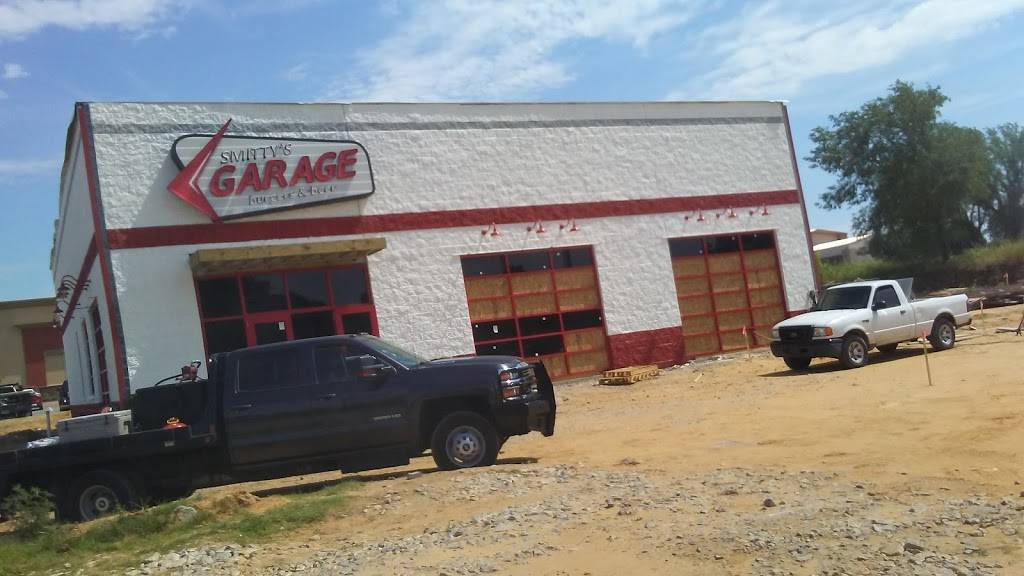 Smitty's Garage Burgers and Beer - Restaurant | 13303 E 96th St N ...