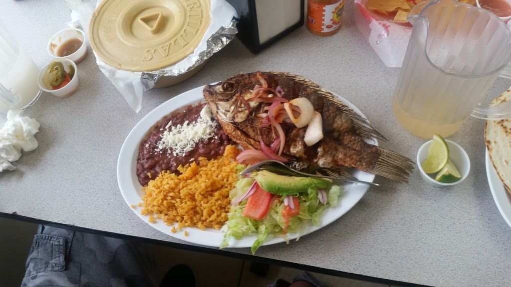 Central Taqueria | restaurant | 1508 S McKenzie St, Foley, AL 36535, USA | 2519433436 OR +1 251-943-3436