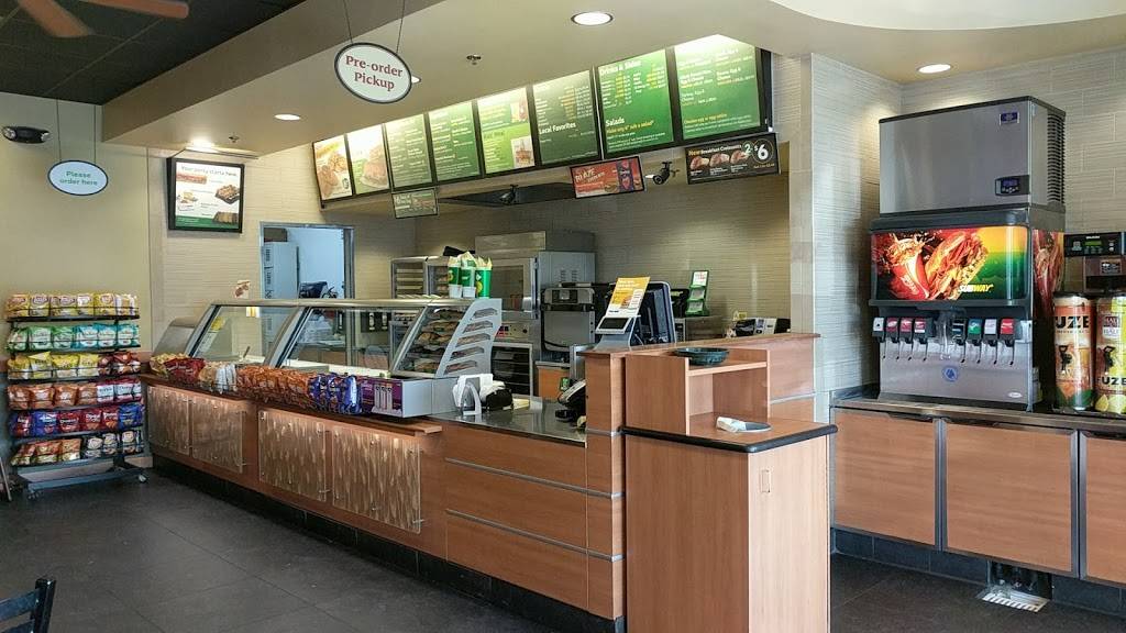 Subway | restaurant | 40101 Monterey Ave Suite F-3, Rancho Mirage, CA 92270, USA | 7606743311 OR +1 760-674-3311