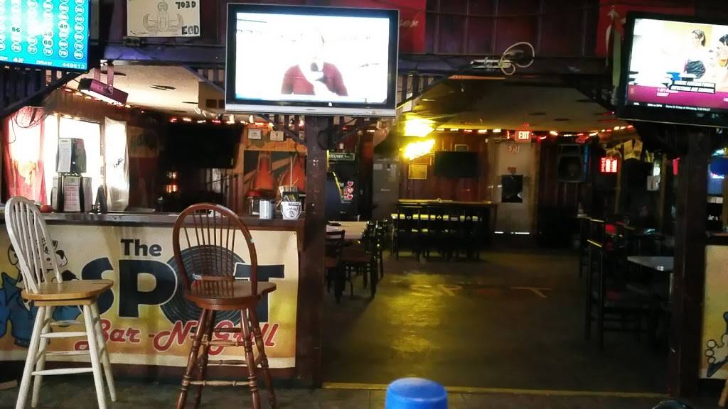 The Spot Bar N Grill | night club | 139 Tiptop Rd, Vine Grove, KY 40175, USA | 2708289512 OR +1 270-828-9512