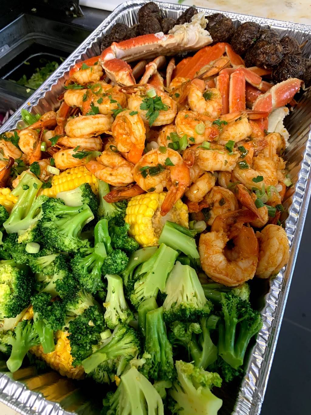 Bailey Seafood | meal delivery | 3316 Bailey Ave, Buffalo, NY 14215, USA | 7168331973 OR +1 716-833-1973