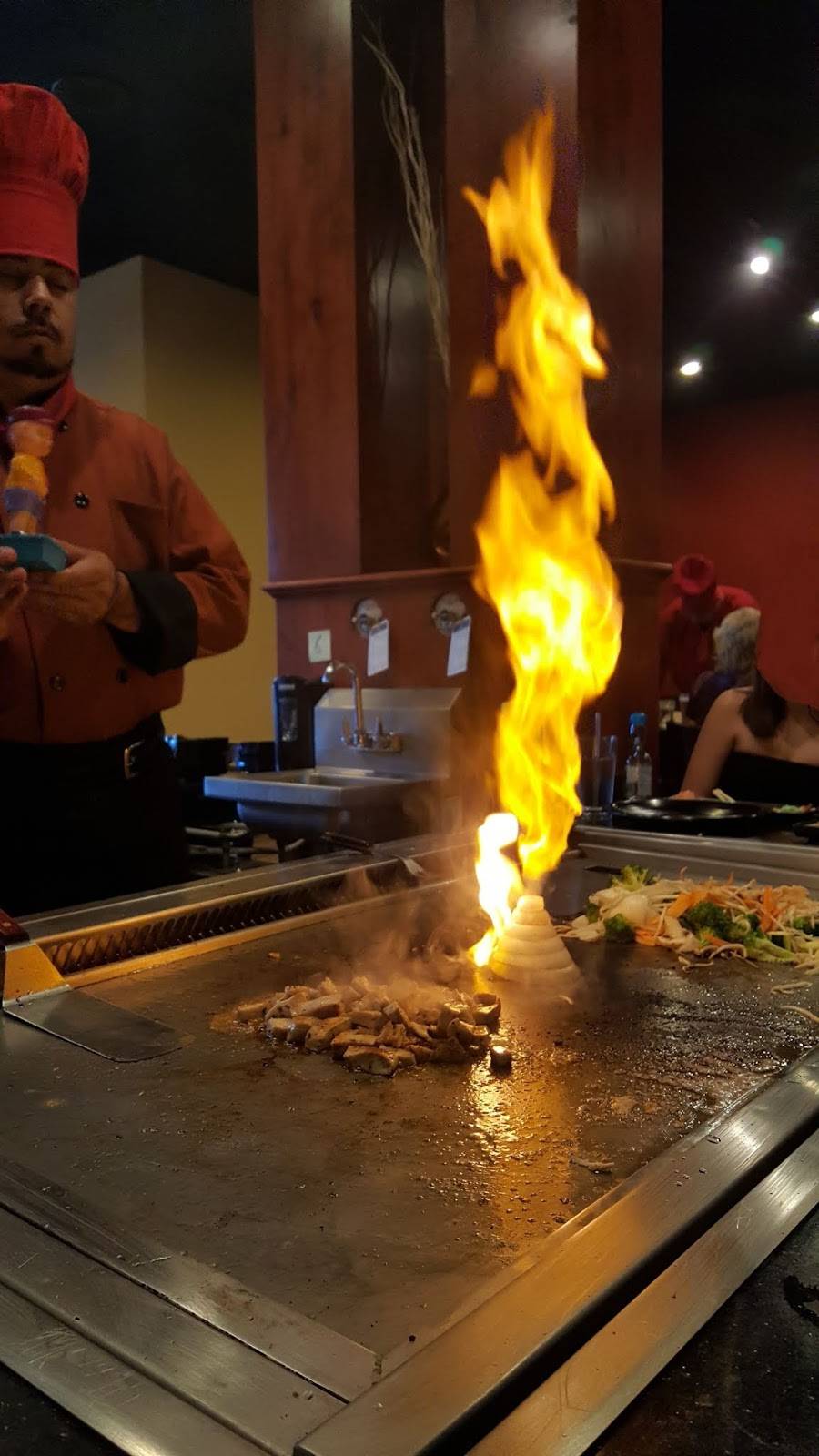 Paradise Sushi and Hibachi | restaurant | 4100 Montgomery Dr, Santa Rosa, CA 95405, USA | 7075399188 OR +1 707-539-9188