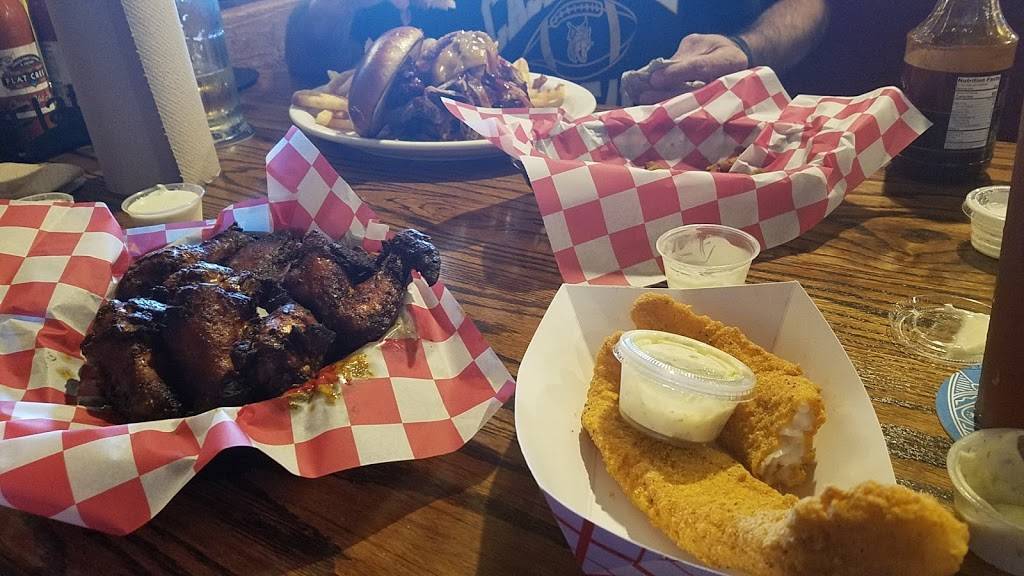 Flat Creek Restaurant | restaurant | 7847 MO-173, Cape Fair, MO 65624, USA | 4175384802 OR +1 417-538-4802