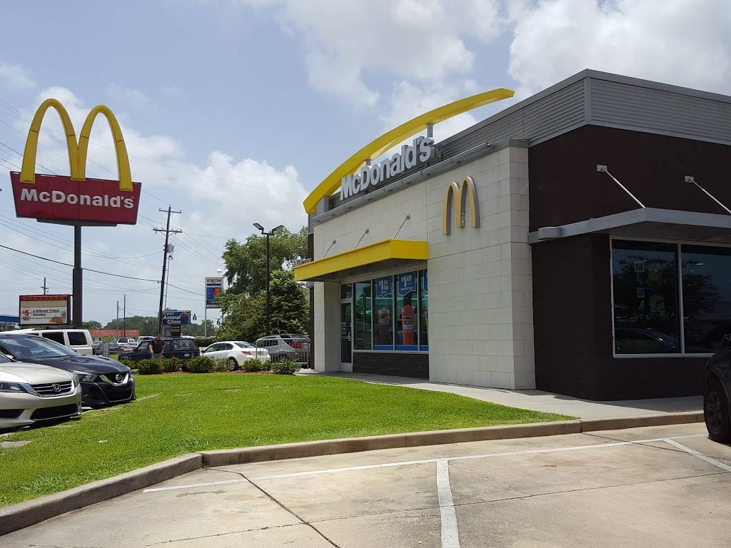 McDonalds | cafe | 2600 W, W Pinhook Rd, Lafayette, LA 70508, USA | 3372342035 OR +1 337-234-2035