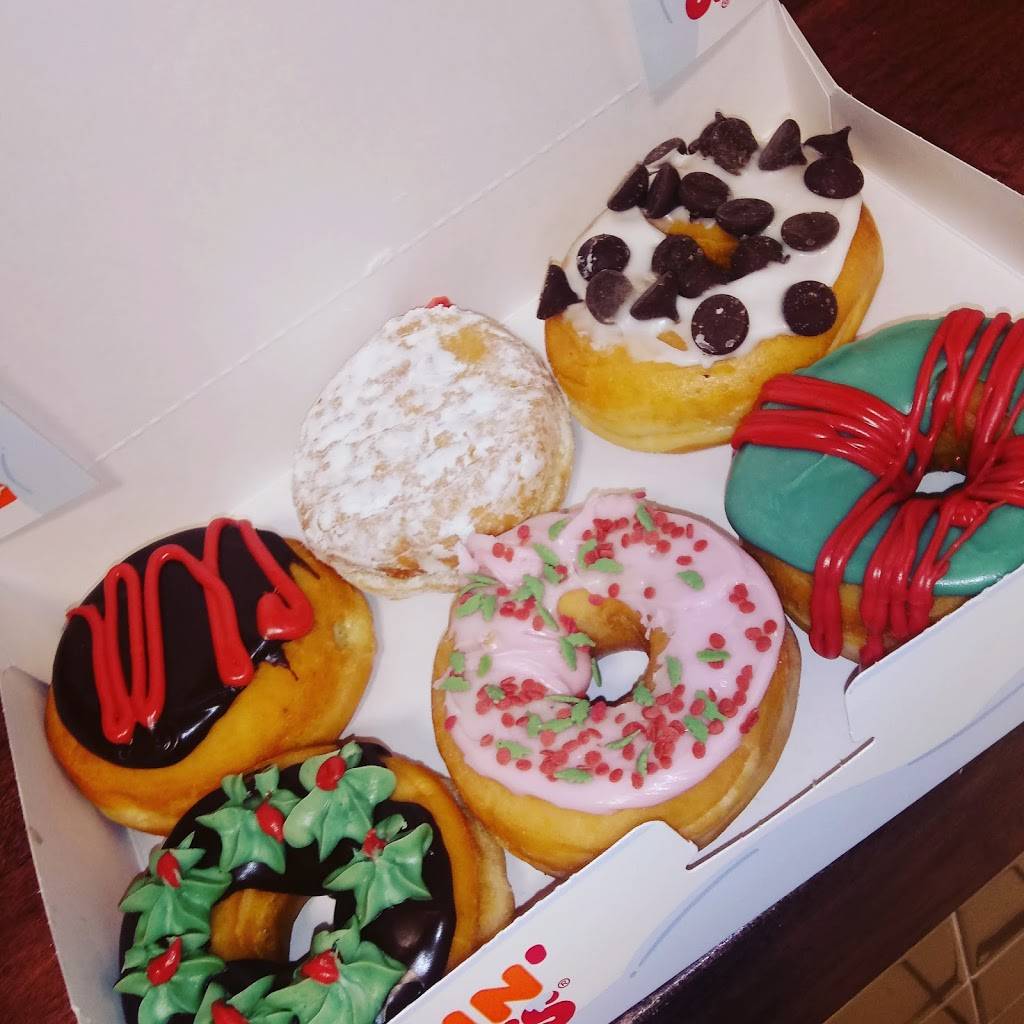 Dunkin | bakery | 2000 S Glenburnie Rd Suite 230, New Bern, NC 28562, USA | 2526315331 OR +1 252-631-5331