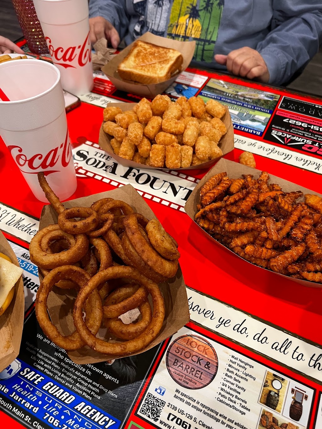 The Soda Fountain Cafe | restaurant | 184 W Kytle St, Cleveland, GA 30528, USA | 7068655588 OR +1 706-865-5588