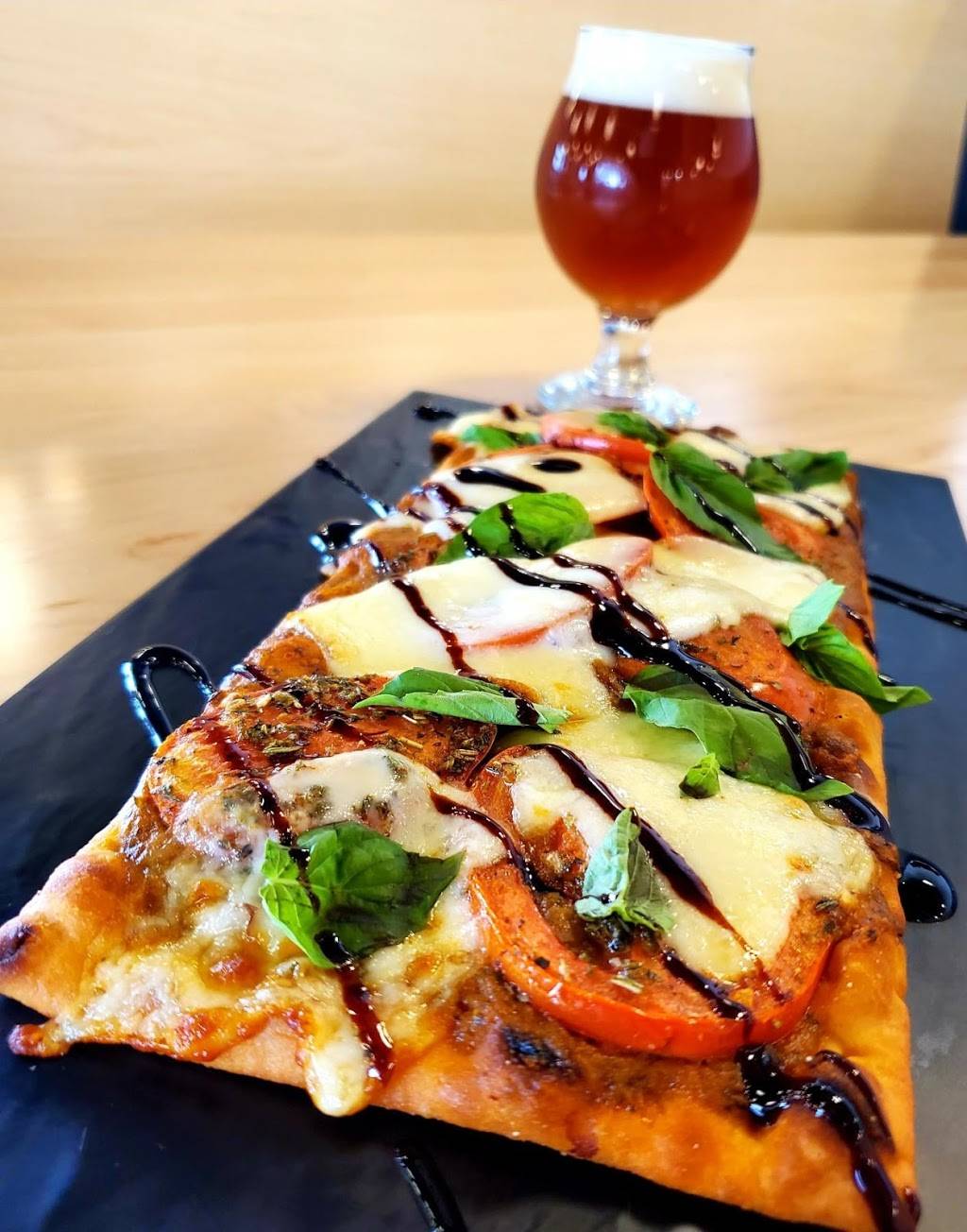Twin Span Brewing | restaurant | 6776 Championship Dr, Bettendorf, IA 52807, USA | 5635264677 OR +1 563-526-4677