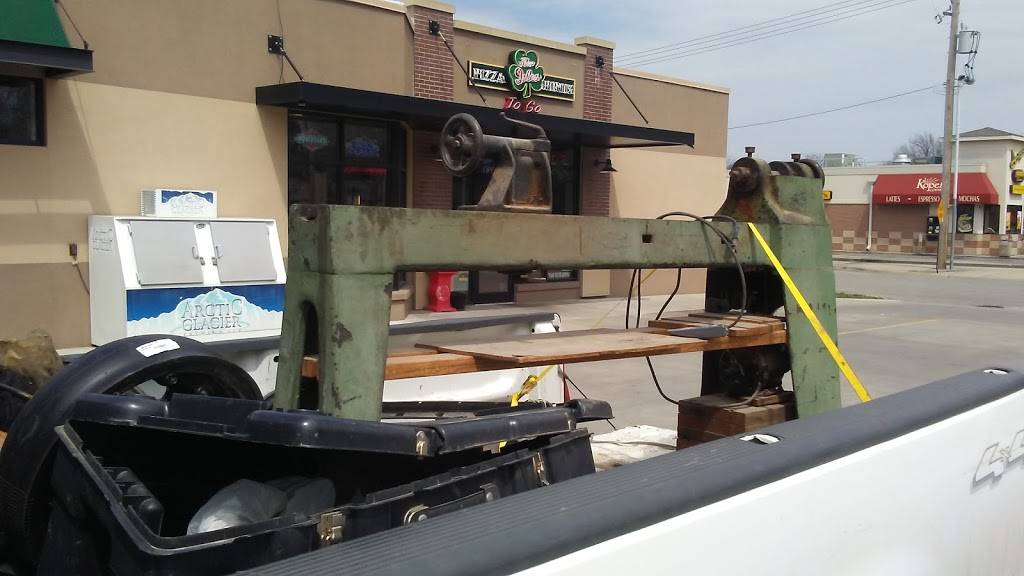 Isles Pub & Pizza | restaurant | 6232 Havelock Ave, Lincoln, NE 68507, USA | 4024641858 OR +1 402-464-1858