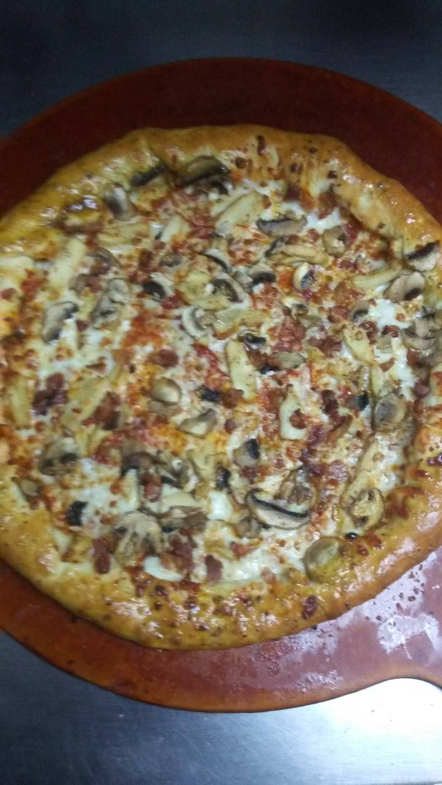 Pizza Hut Restaurant 10731 Coloma Rd, Rancho Cordova, CA 95670, USA