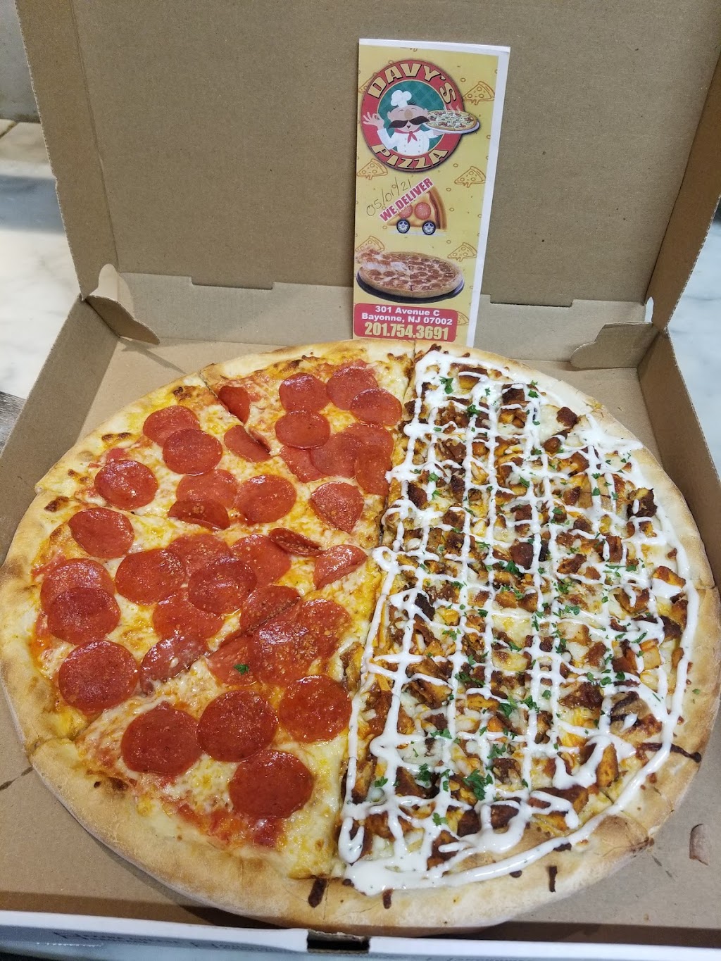 davys pizza | restaurant | 301 Avenue C, Bayonne, NJ 07002, USA | 2017543691 OR +1 201-754-3691