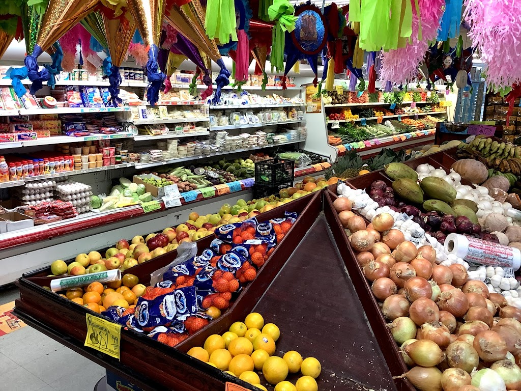 Supermercado Guanajuato #1 | bakery | 9901 La Grange Rd, Louisville, KY 40223, USA | 5024252961 OR +1 502-425-2961