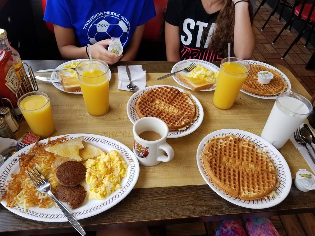 Waffle House | meal takeaway | 3350 14th Ave SE, Conover, NC 28613, USA | 8284660068 OR +1 828-466-0068