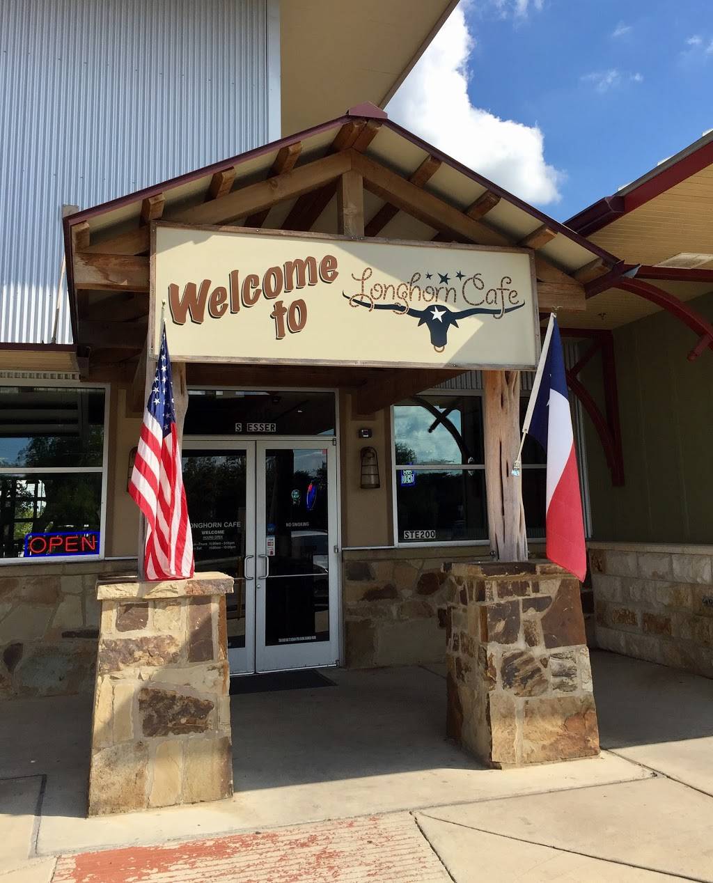 Longhorn Cafe | cafe | 369 S Esser Rd, Boerne, TX 78006, USA | 8303314011 OR +1 830-331-4011