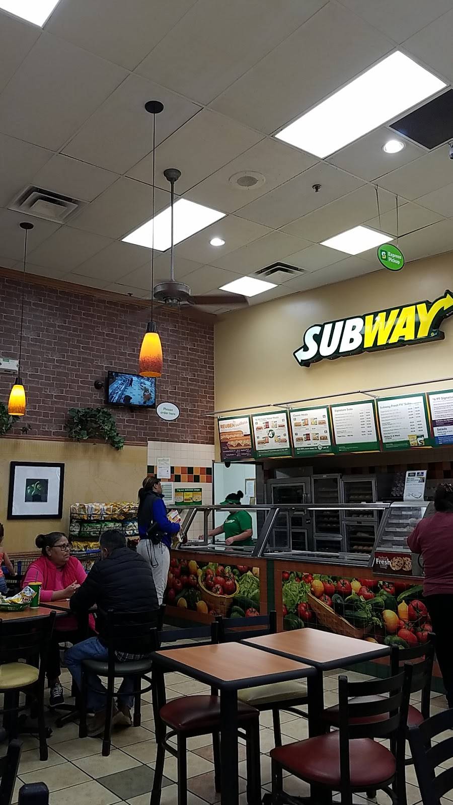 Subway | 4001 Hallmark Pkwy, San Bernardino, CA 92407, USA