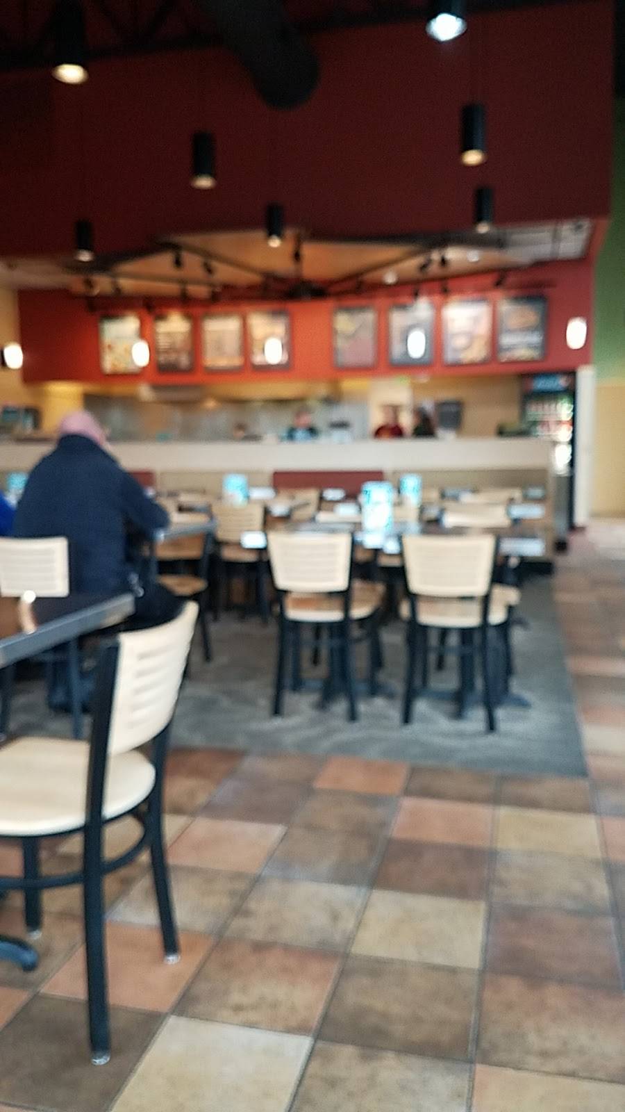 Qdoba Mexican Eats Restaurant 2205 Stewart Ave Suite 400 Wausau Wi 54401 Usa