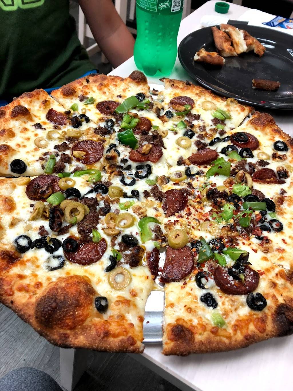 Pizza Tiempo | restaurant | 8021 Wisconsin Ave, Bethesda, MD 20814, USA | 3019130606 OR +1 301-913-0606