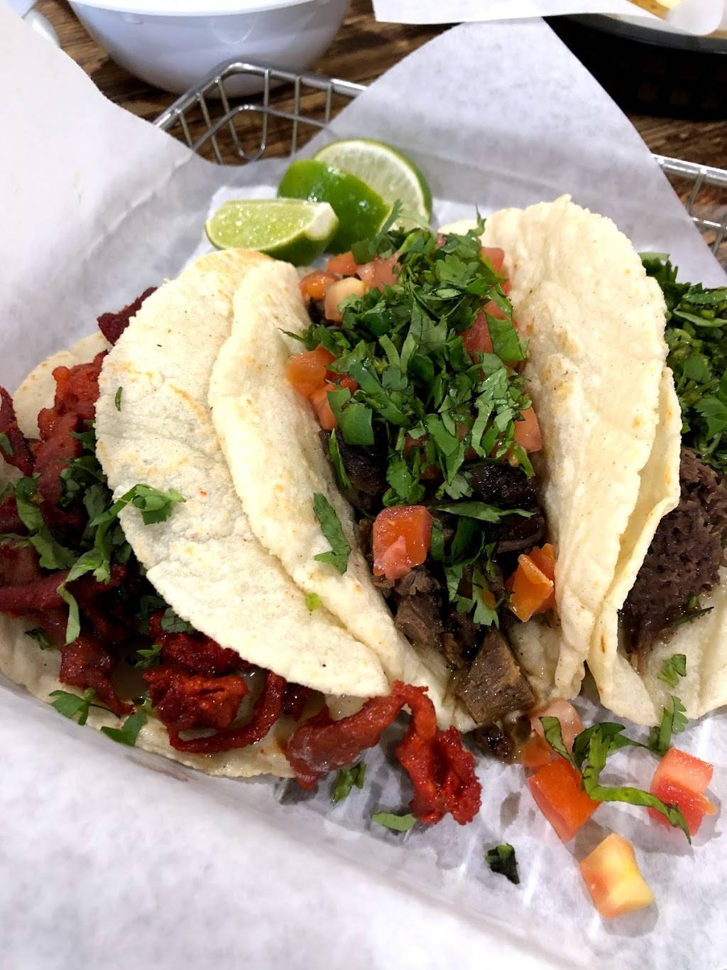 Tacos Flores | restaurant | 4806 FM 1960 East Humble, Humble, TX 77338, USA | 2818528338 OR +1 281-852-8338