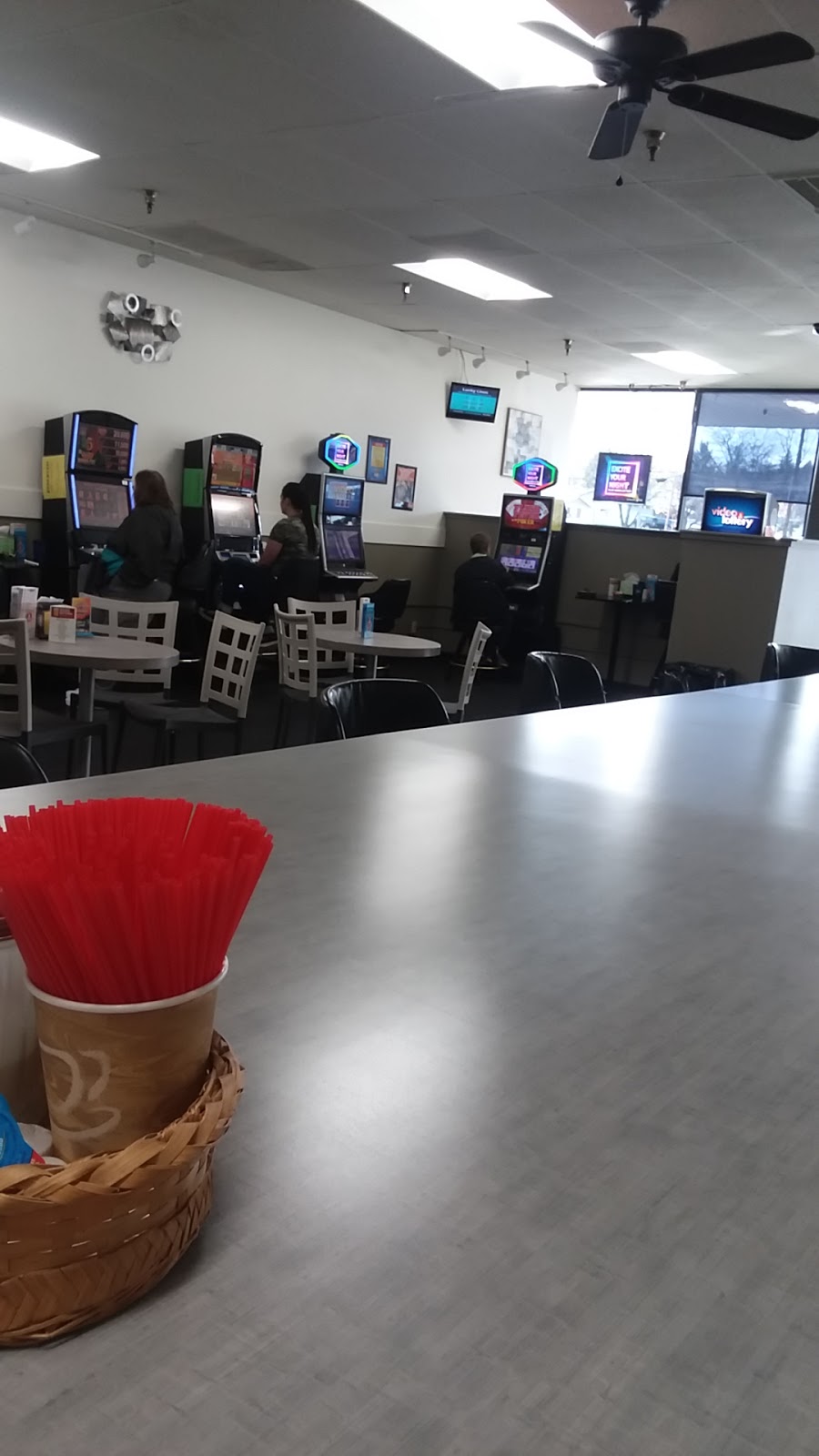 Purple Parrot | restaurant | 4601 Carnes Rd UNIT 7, Roseburg, OR 97471, USA | 5416794550 OR +1 541-679-4550