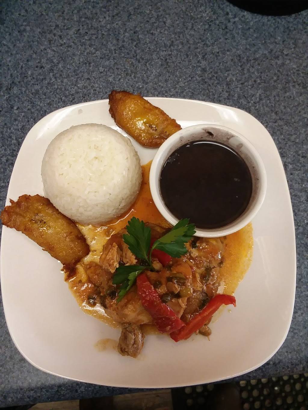 Latin Family Restaurant | restaurant | 11223 N Williams St, Dunnellon, FL 34432, USA | 3528971274 OR +1 352-897-1274