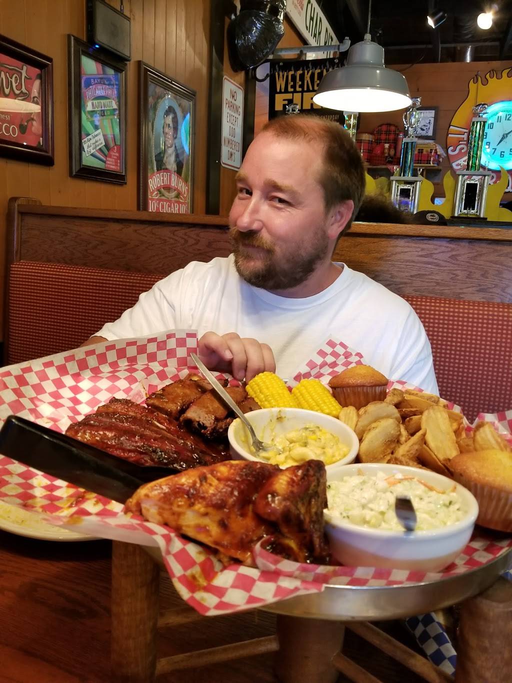 Famous Daves Bar-B-Que | restaurant | 1110 E Kimberly Rd, Davenport, IA 52807, USA | 5633888555 OR +1 563-388-8555