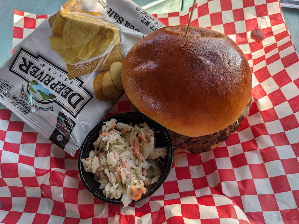 Drifters Boathouse Restaurant | restaurant | 2403 Pelots Point Rd, North Hero, VT 05474, USA | 8023785886 OR +1 802-378-5886