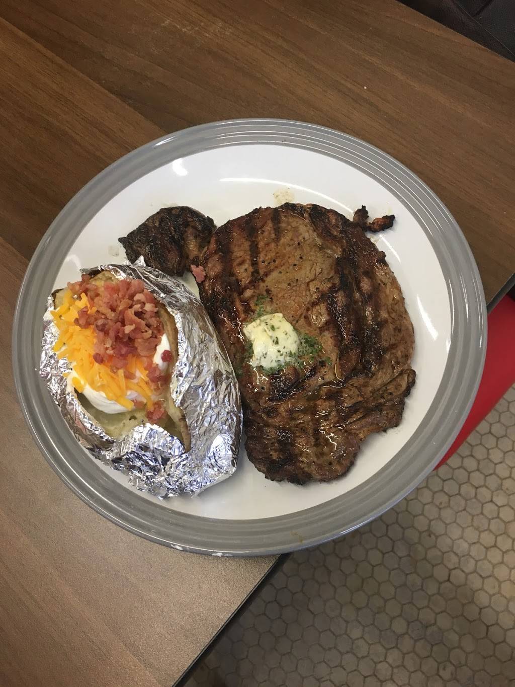 Panther Row Eatery | restaurant | 319 N Main St, Bonham, TX 75418, USA | 9034493688 OR +1 903-449-3688