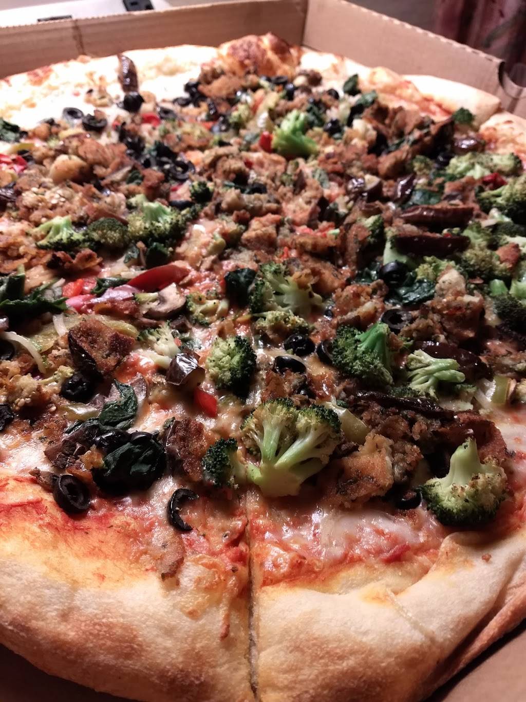 Papa Vs Pizzeria | restaurant | 12 N Main St, Mansfield, PA 16933, USA | 5706622651 OR +1 570-662-2651