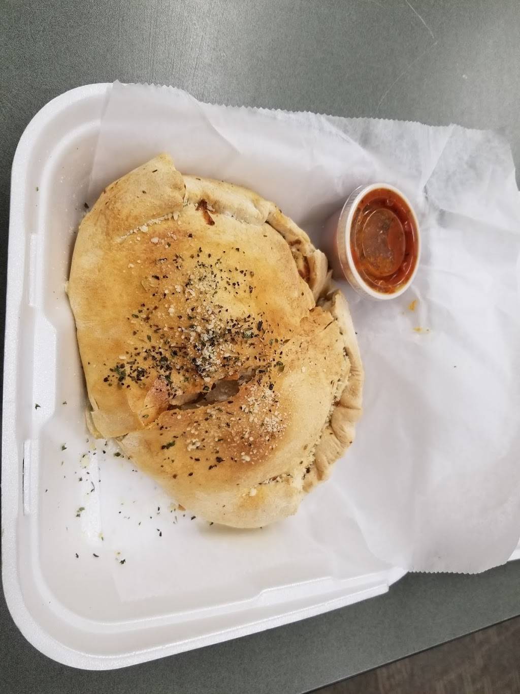 Eddies Calzones | meal delivery | 130 N College St, Auburn, AL 36830, USA | 3343295111 OR +1 334-329-5111