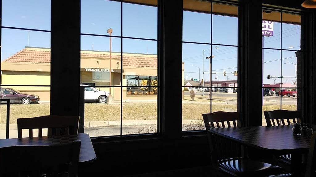 Pizza Hut | meal delivery | 2314 S Princeton St Rd, Ottawa, KS 66067, USA | 7852421212 OR +1 785-242-1212