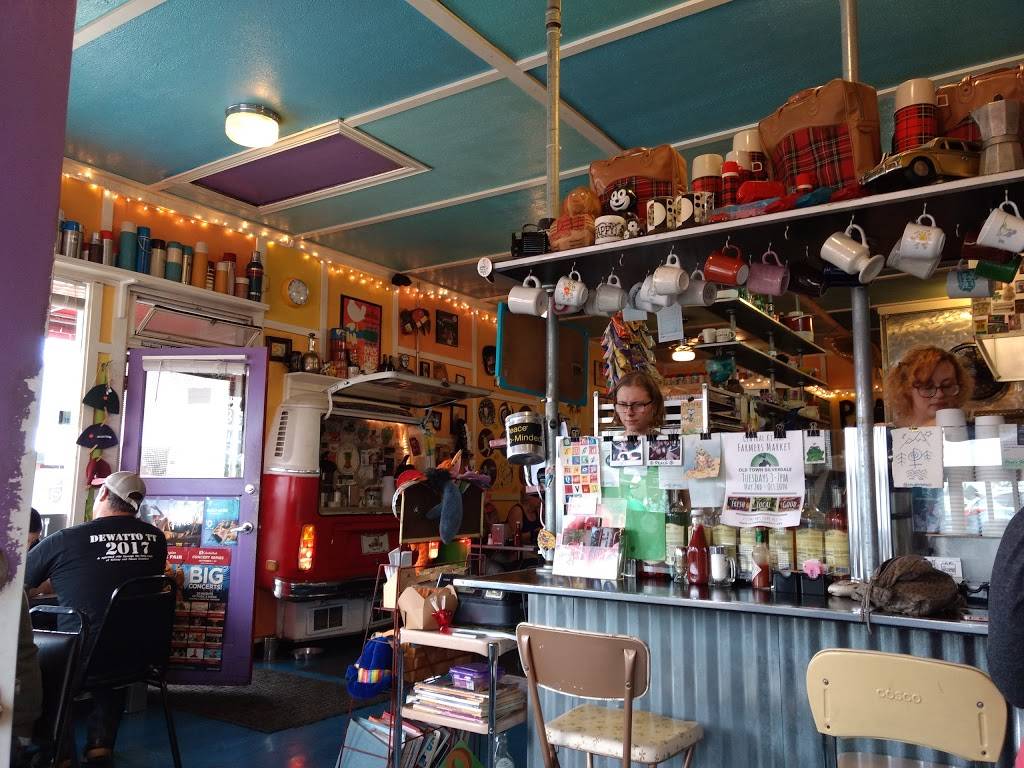 HI Lo's 15th Street Cafe LLC | 2720 15th St, Bremerton, WA 98312, USA