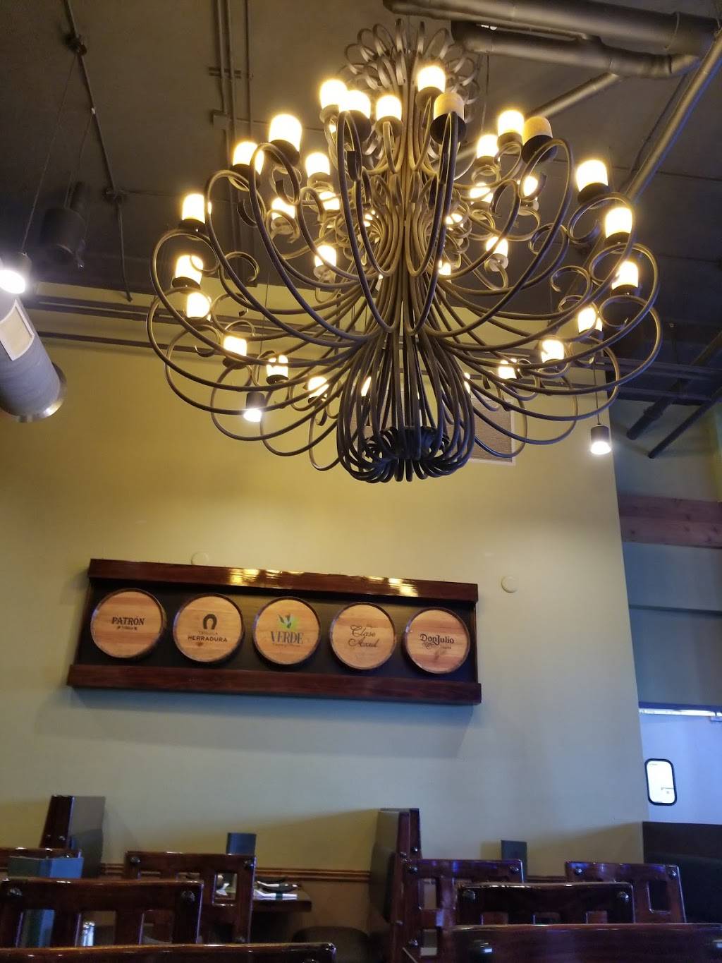Verde - Flavors of Mexico | restaurant | 1111 W Main St, Carmel, IN 46032, USA | 3178538208 OR +1 317-853-8208