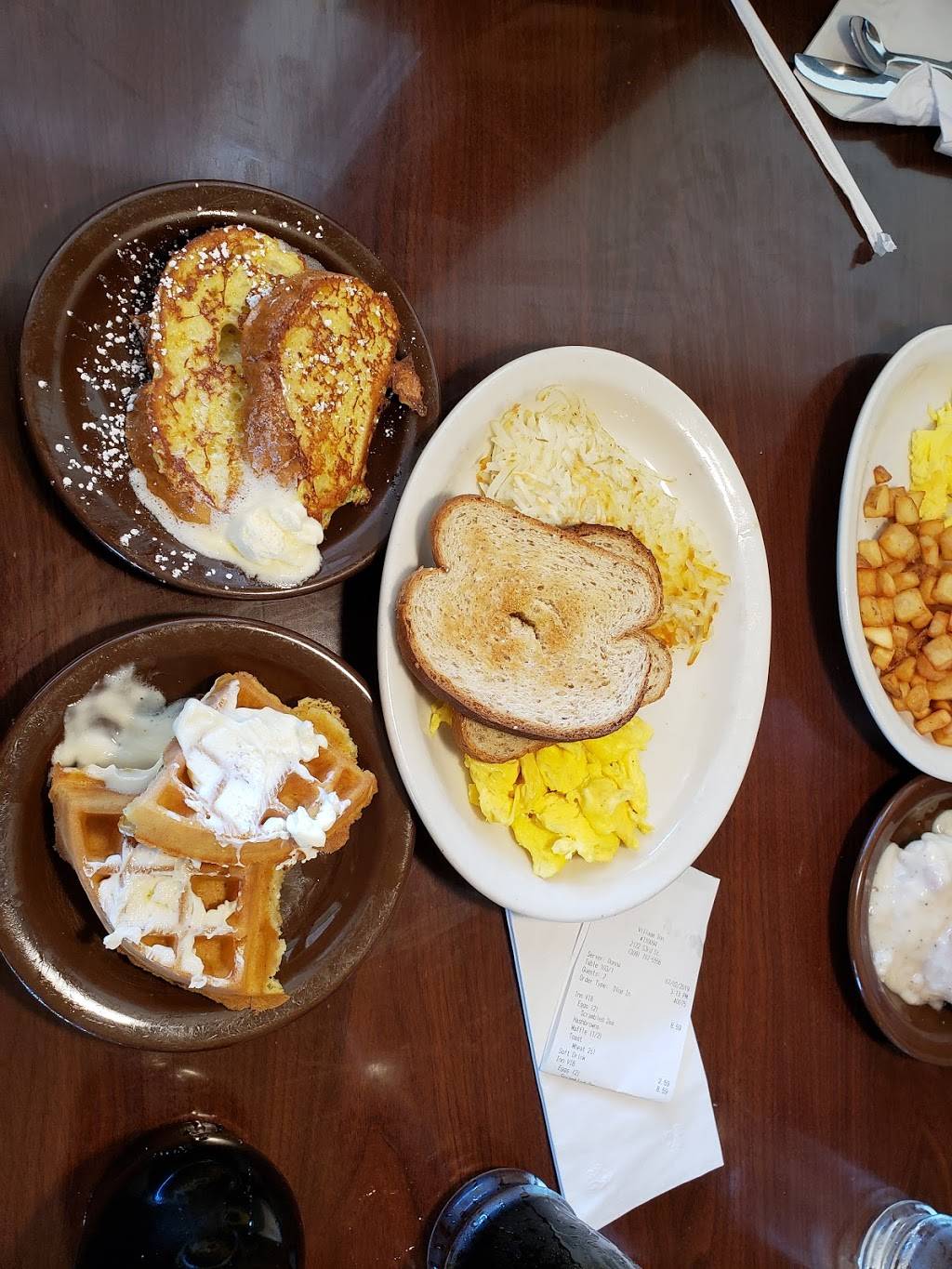 Village Inn | bakery | 2122 53rd St, Moline, IL 61265, USA | 3097975556 OR +1 309-797-5556