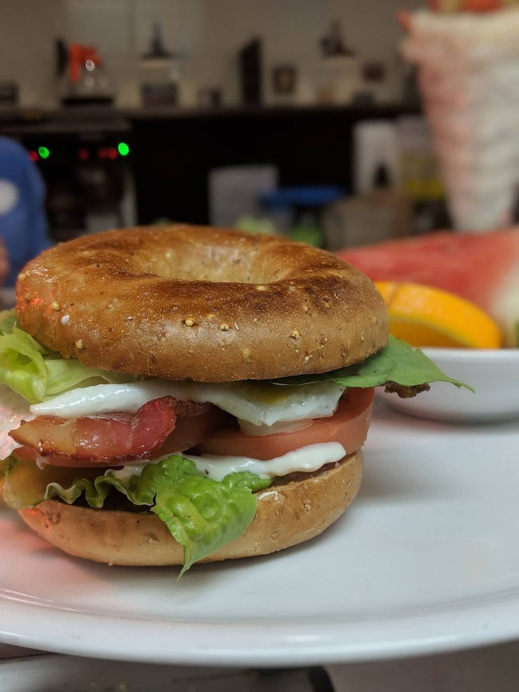 Eggsquis | restaurant | 20 Boulevard Clairevue O, Saint-Bruno-de-Montarville, QC J3V 1P8, Canada | 4504417575 OR +1 450-441-7575