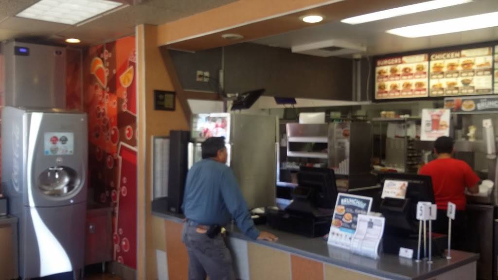 Jack in the Box | restaurant | 1465 S Mission Rd, Fallbrook, CA 92028, USA | 7607238565 OR +1 760-723-8565