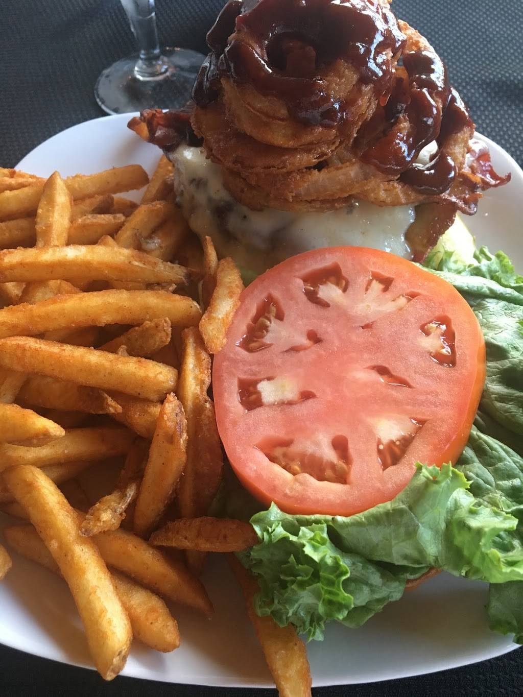 Eclipse | restaurant | 2 Park Dr, Rockland, ME 04841, USA | 2075966661606 OR +1 207-596-6661 ext. 606