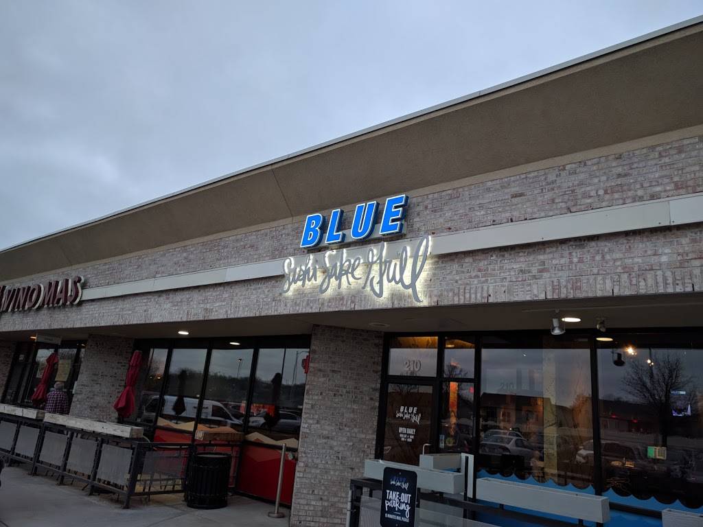 Blue Sushi Sake Grill | night club | 14450 Eagle Run Dr, Omaha, NE 68116, USA | 4024452583 OR +1 402-445-2583