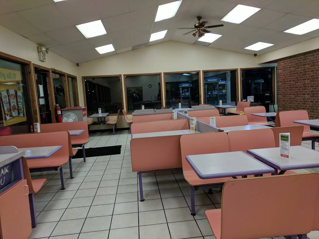Subway | restaurant | 913 E 2nd St, Veedersburg, IN 47987, USA | 7652941550 OR +1 765-294-1550